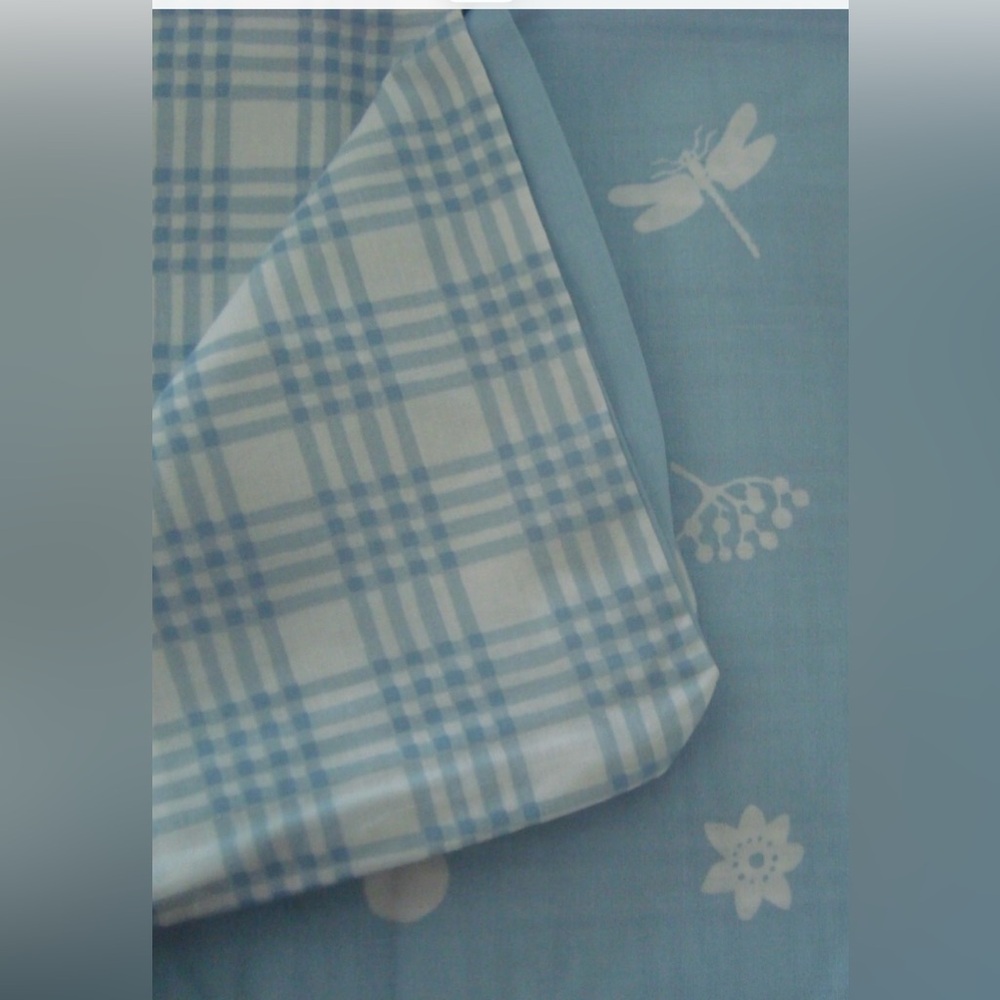 IKEA ‘Vandering Skog’ crib duvet with insert.